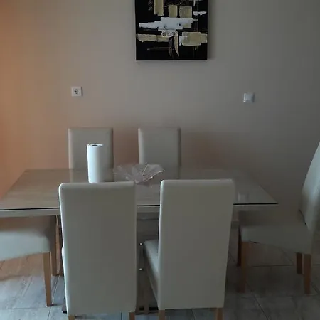 Dino Apartment *